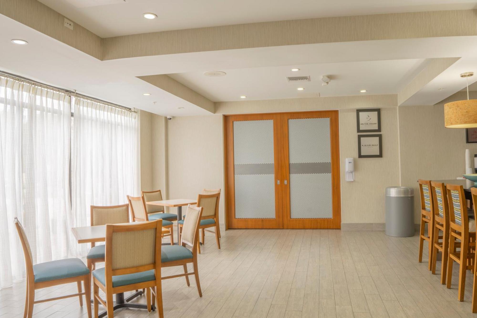 Hampton Inn Jacksonville South/I-95 At Jtb Exterior photo